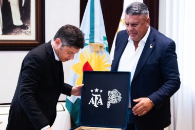 Kicillof y Tapia firmaron u convenio para que el Estadio Único de La Plata sea “la nueva casa de la Selección”