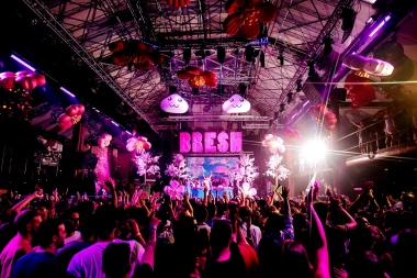Cuenta DNI sortea entradas para la fiesta de la Bresh en el Teatro Opera de La Plata