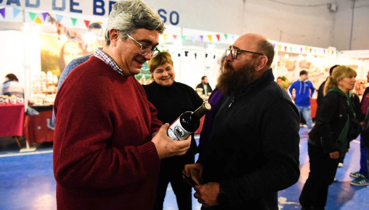 Vinos bonaerenses: Javier Rodríguez y Cagliardi encabezaron la 22ª Fiesta del Vino de la Costa en Berisso