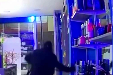 Inseguridad en el partido de la Costa: en menos de un minuto, encapuchados robaron $10 millones en mercadería