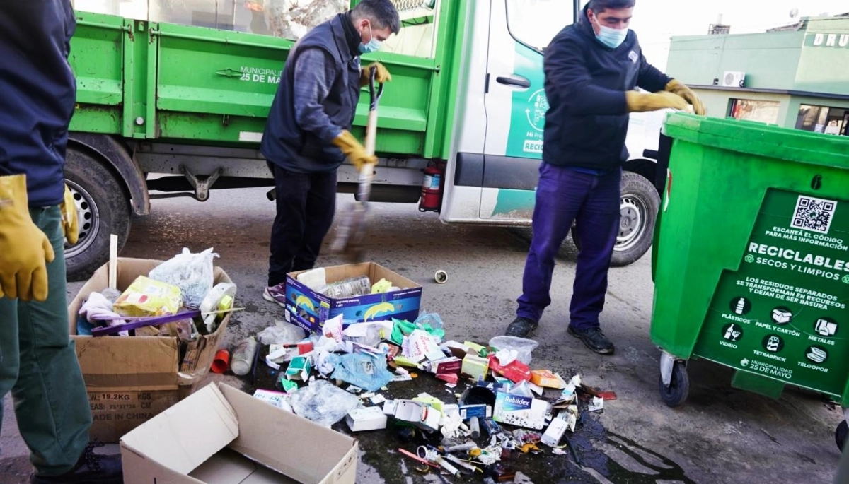 25 de Mayo repudia y denuncia la presencia de residuos peligrosos en contenedores verdes