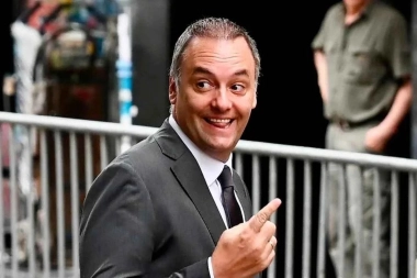 Cambio de última hora: el hermano de Adorni encabezará la lista de diputados por la Octava Sección