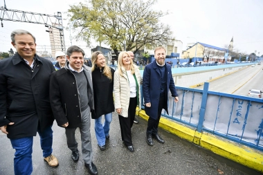 Junto a Otermín, Kicillof visitó Lomas de Zamora con anuncios en la salud y obras públicas
