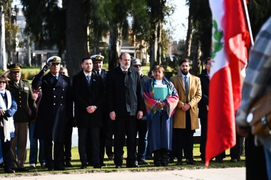 Susbielles celebró el acto por el 204° aniversario de la Independencia de Perú