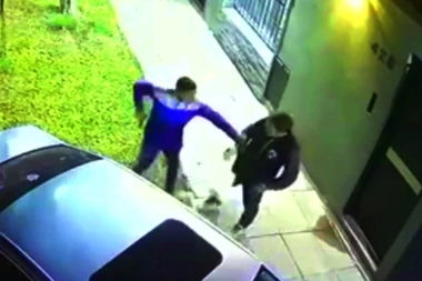 La inseguridad aumentó la desocupación en Merlo: un joven armado le robó el auto a un delivery