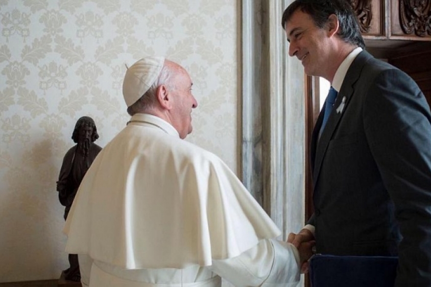 Bullrich viajó a ver al Papa: busca fortalecer la relación de Cambiemos con el Vaticano