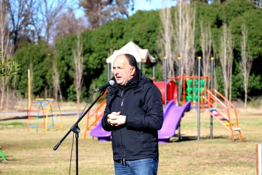 El municipio de Tres Arroyos inauguró los nuevos juegos en el Parque Cabañas