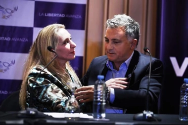 ¿No son casta?: Casi la mitad de los candidatos bonaerenses de La Libertad Avanza son empleados públicos