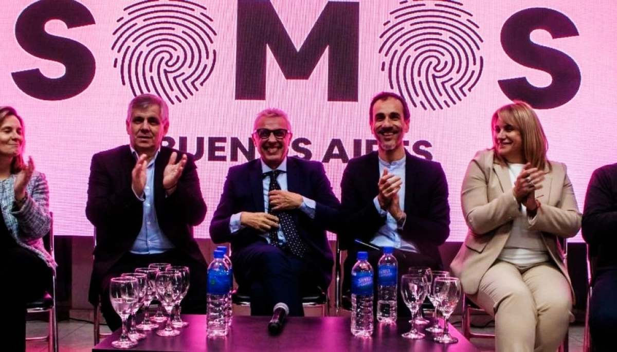 Con un guiño a Messi, Somos Buenos Aires sale a la cancha con una boleta rosada