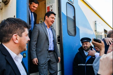 Marinucci acusó a Milei de buscar la privatización ferroviaria y anunció un plan de conectividad para la Provincia