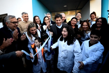 Kicillof inauguró una Escuela de educación Especial en La Plata y criticó el veto de Milei