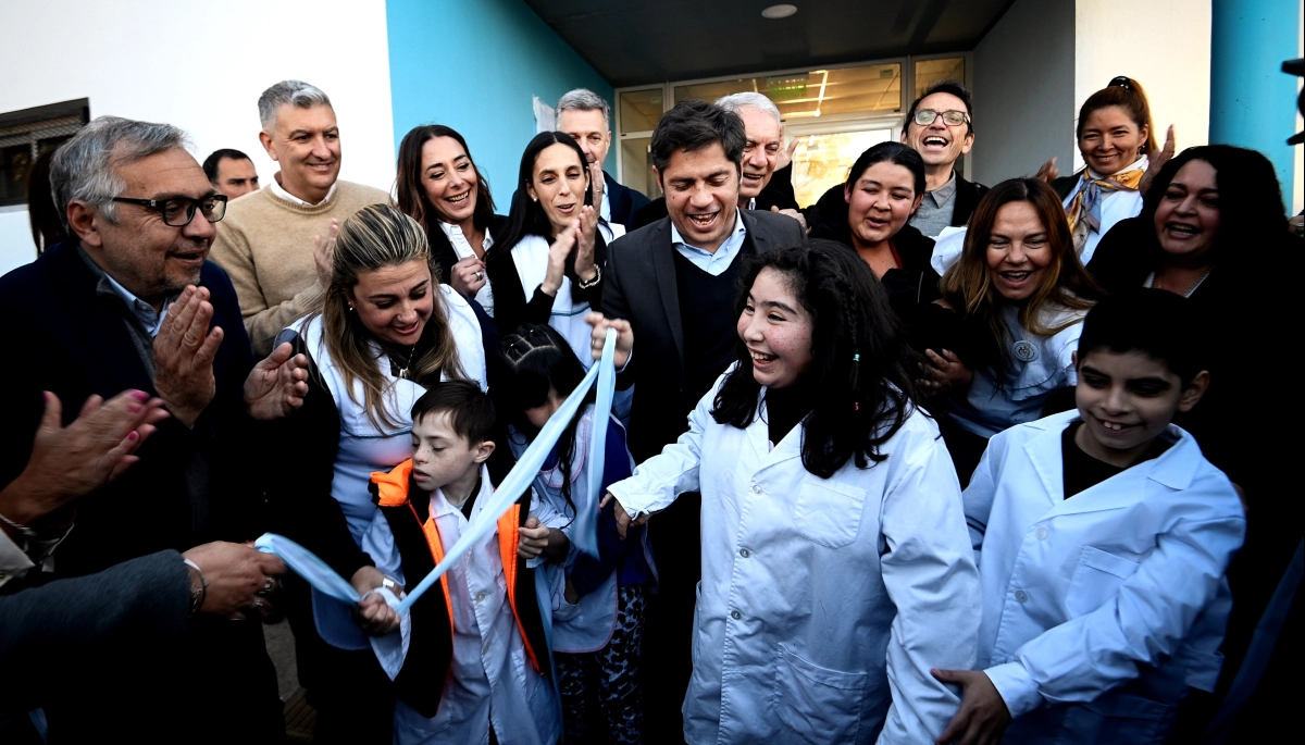 Kicillof inauguró una Escuela de educación Especial en La Plata y criticó el veto de Milei