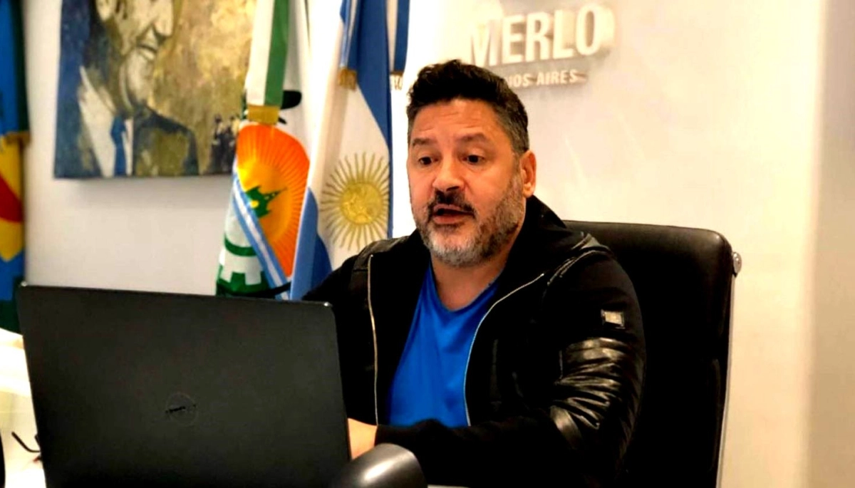 En Merlo denuncian que el intendente Menéndez usa las ambulancias municipales con fines partidarios