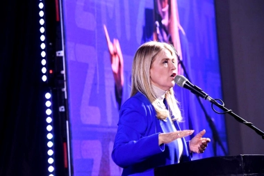 Con educación y obras, Magario recorre el Conurbano y desafía a Milei