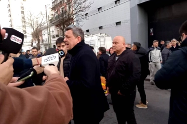 En el acto de Milei en La Plata, Bondarenko cuestionó las políticas de seguridad de Kicillof