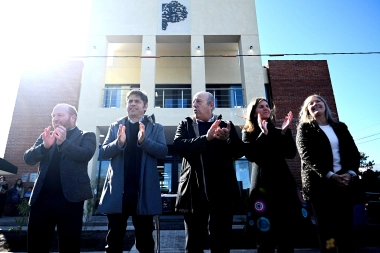 Mar Chiquita: junto a Wischnivetzky y Paredi, Kicillof mostró gestión y se acordó de Milei: “Asfixia a la Provincia”