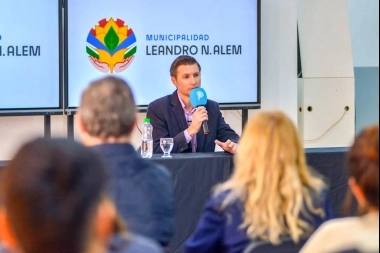 Ferraris anunció que una empresa instalará una mega planta en el Municipio de Leandro N. Alem