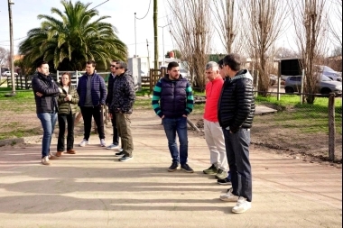 Egüen visitó el Club de Hockey 25 de Mayo y destacó las mejoras en infraestructura