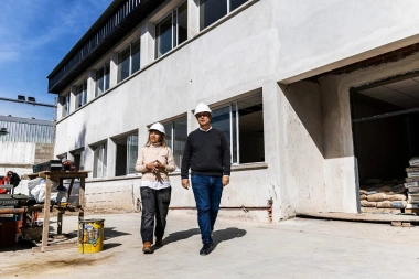 Educación en Almirante Brown: Cascallares y Eichel recorrieron obras de escuelas secundarias en Longchamps