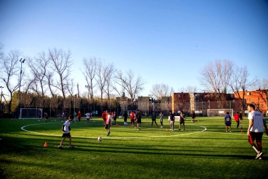 San Isidro y la Fundación River Plate lanzan escuela de fútbol con valores en Boulogne