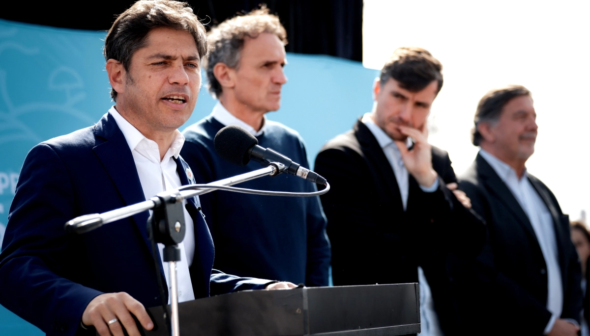 Con Katopodis y Ghi, Kicillof inauguró un edificio escolar en Morón y condenó el plan “insensible” de Milei