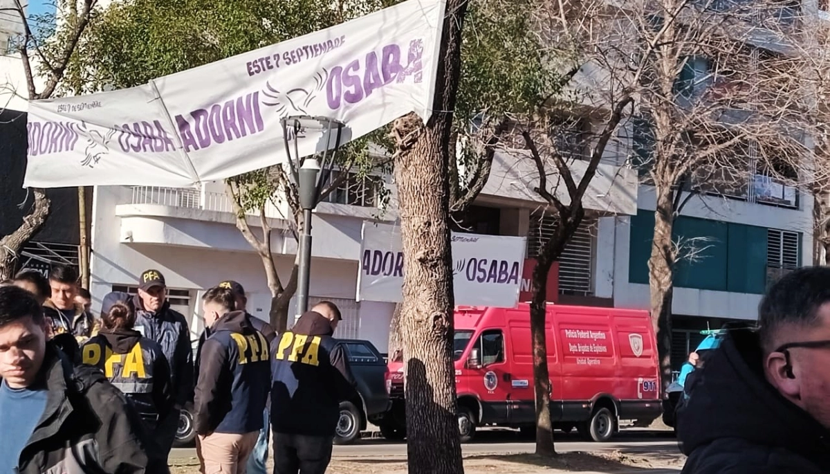 Así se prepara el acto de Milei en el Teatro Atenas de La Plata