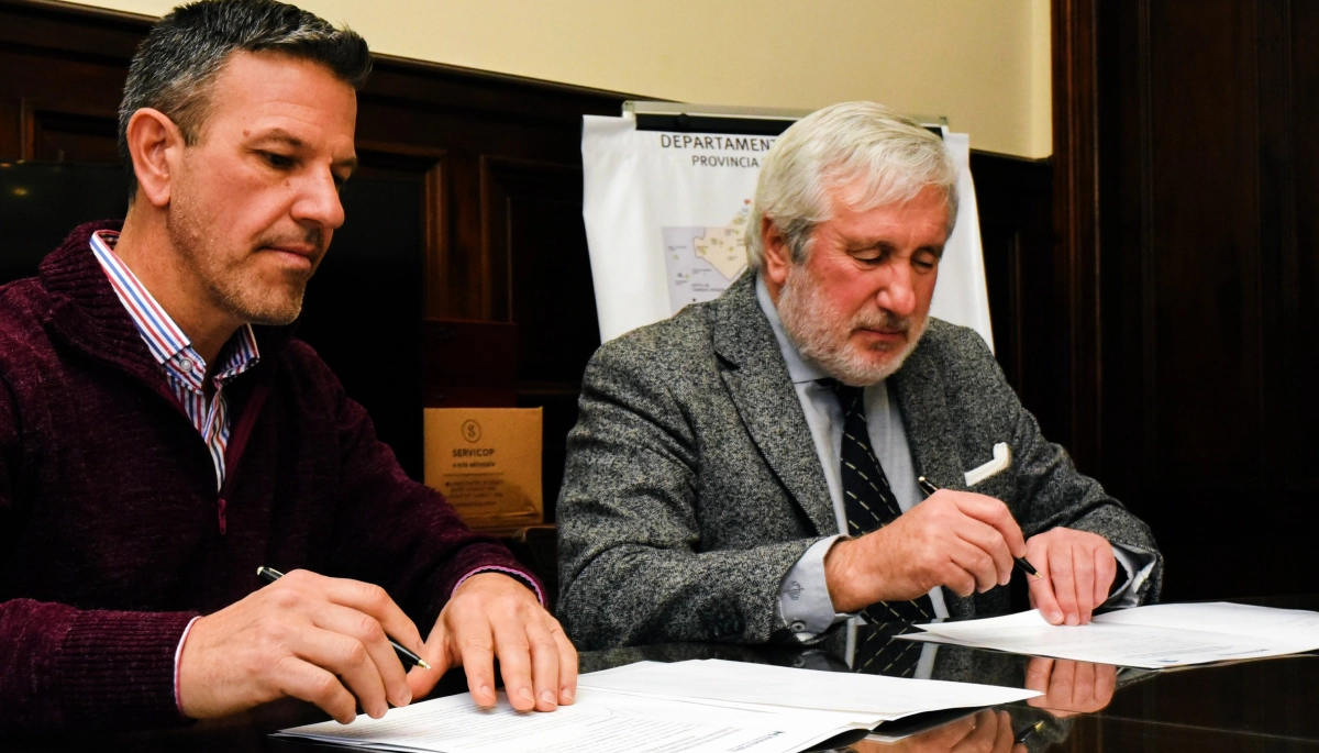 Sciaini firmó importantes convenios de cooperación con la Provincia para Roque Pérez