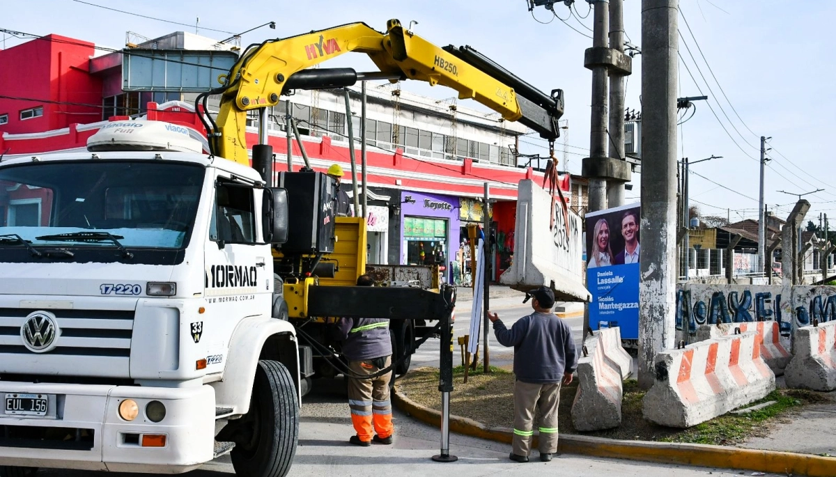Más conectividad en San Vicente: Mantegazza reabrieron el cruce de la calle Uruguay en Alejandro Korn