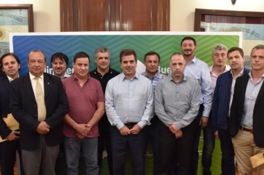 Temporada de verano: Ritondo e intendentes ultiman detalles del Operativo Sol