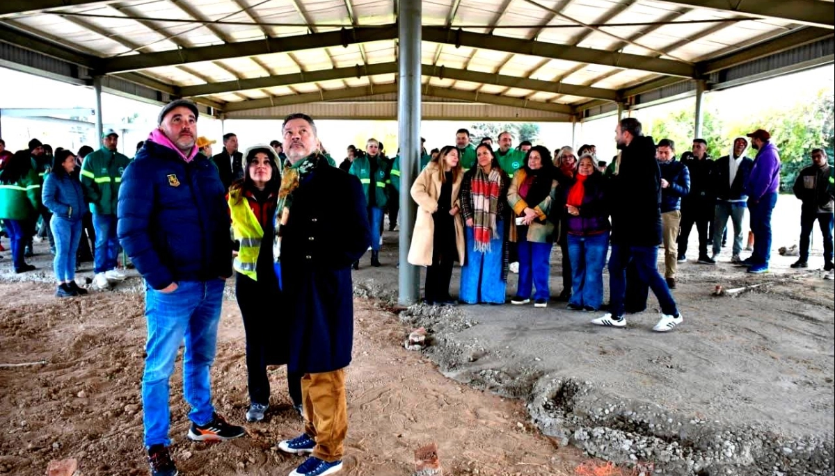 Tradición electoral: Menéndez volvió a presentar la misma obra en Merlo, que lleva 9 años en construcción