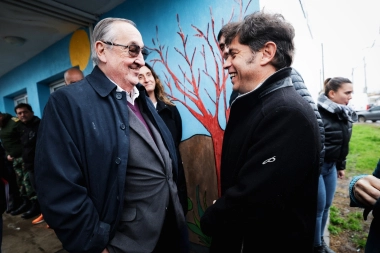 Kicillof visitó un distrito radical y destacó su buena relación con los intendentes de la UCR