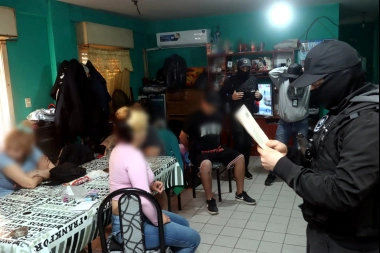 La Policía de la Ciudad detuvo a una familia acusada de vender estupefacientes en Barracas