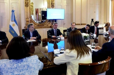 Macri recibió a los gobernadores por las reformas: no hubo acuerdo y llamaron a cuarto intermedio