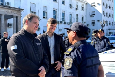 Ministro bonaerense definió como “provocación”, la caravana de Milei y Espert en Lomas de Zamora