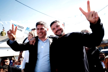 Con Magario y Grabois, Kicillof llevó la campaña a Almirante Brown y explicó las “dos formas de gobernar”
