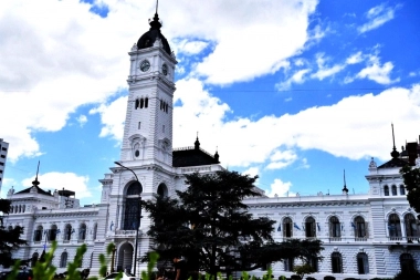 La Plata fue calificada como el Municipio más sólido financieramente y transparente de Argentina