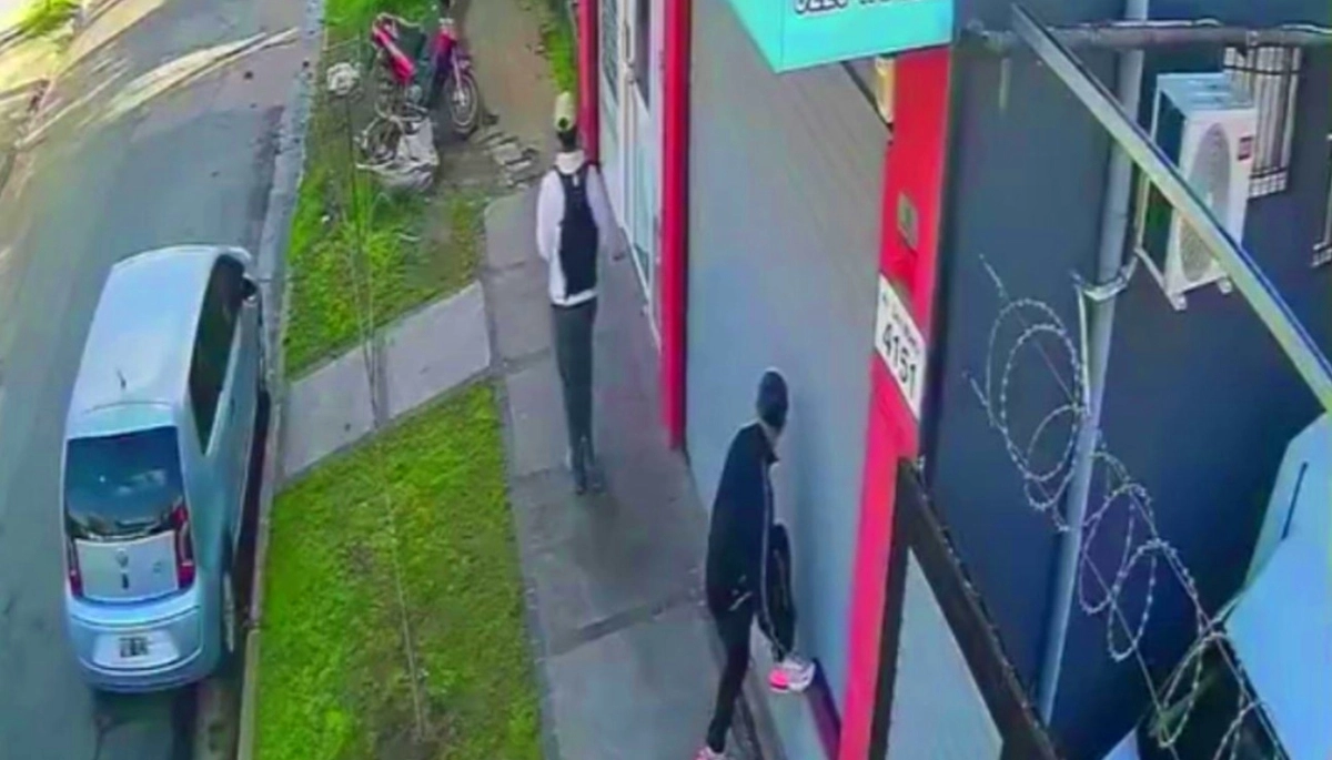 A la hora del té y en una transitada avenida de Merlo, le robaron la moto a una mujer