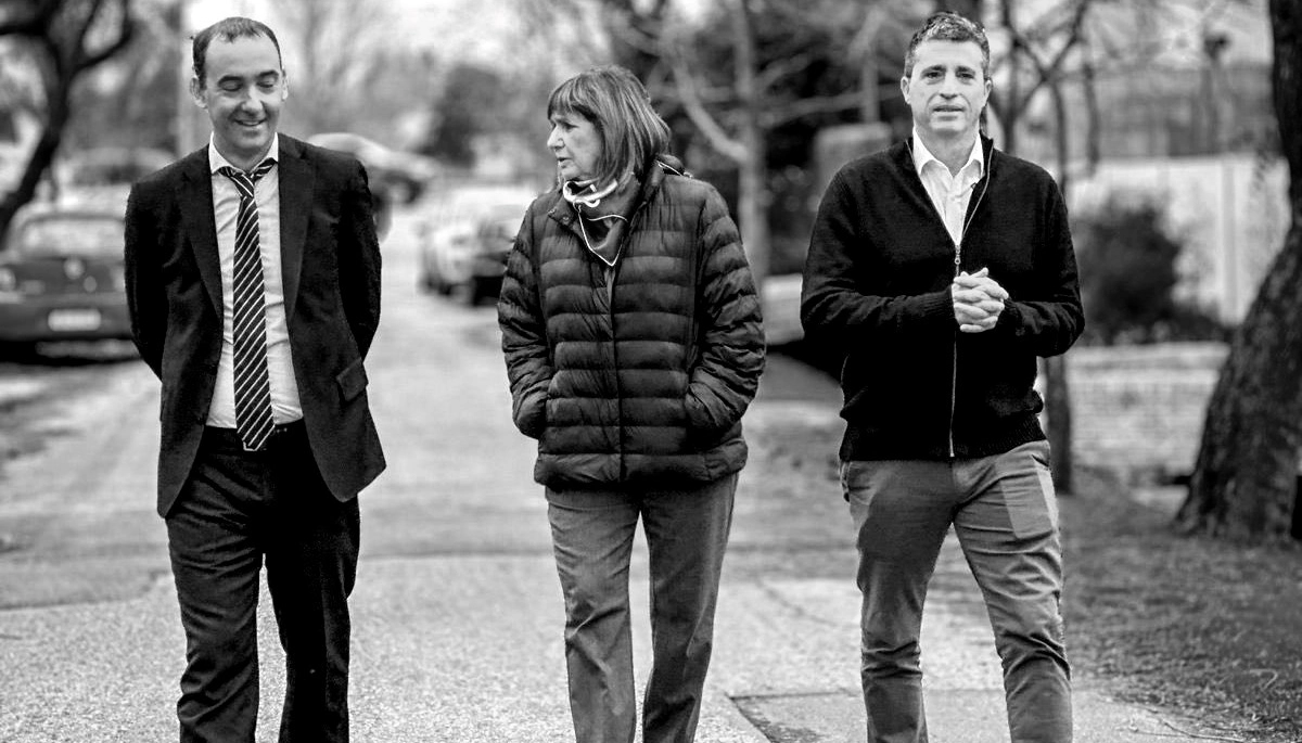 Bullrich en La Plata: visita a escondidas, candidatos sin campaña y una foto en un pozo