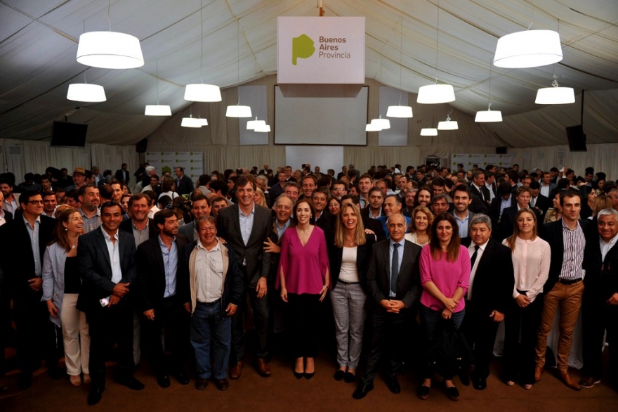 Vidal congregó a intendentes y legisladores y les pidió “seguir haciendo historia en esta provincia”