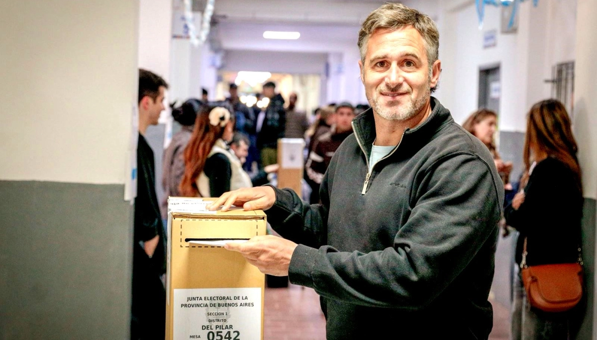 Así votó Achával en Pilar: “Es importante que el pueblo pueda expresarse”