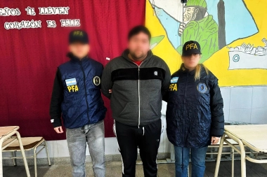La típica: en Lomas de Zamora, un hombre fue a votar y tenía pedido de captura por “pirata del asfalto”