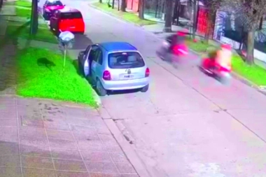 Los persiguieron, los encañonaron y les robaron la moto en José C. Paz
