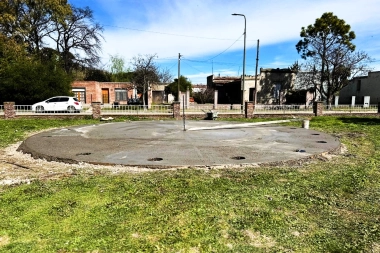 Adolfo Gonzales Chaves anunció la construcción de una pérgola en el Museo Histórico