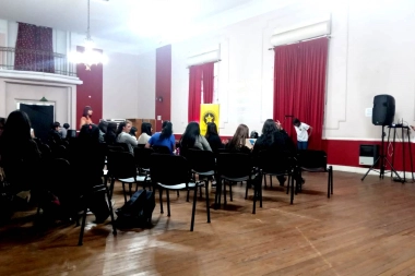 El Municipio de Junín brindó una charla de concientización vial para estudiantes de Rojas