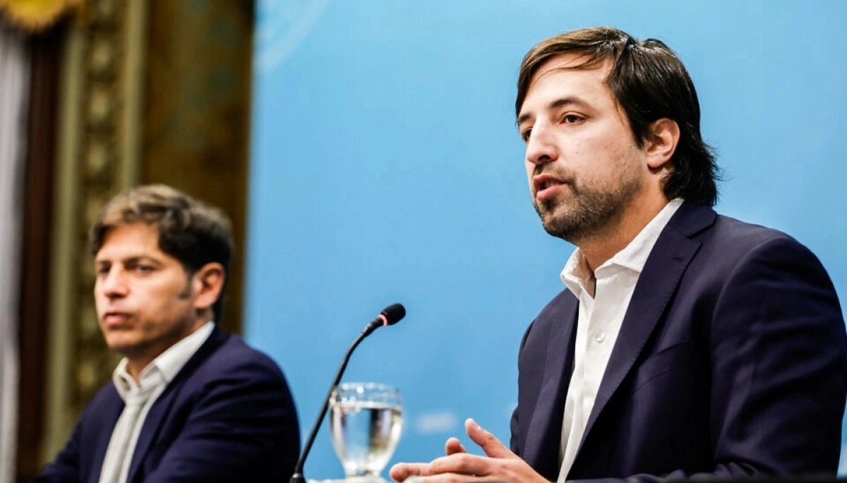“Mentira perversa”: ministro de Kicillof le dijo de todo a Adorni por los salarios médicos