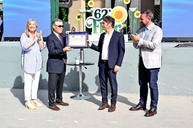 Escobar celebró sus 66 años con Kicillof y Sujarchuk como anfitriones