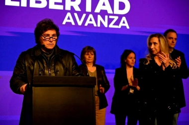 Así será el nuevo eslogan de La Libertad Avanza que genera más confusión que apoyo