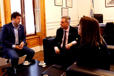 Indignados por el veto de Milei a la ley de financiamiento de universidades, legisladores bonaerenses rechazaron la medida