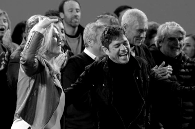 Cuál es el porcentaje que proyecta el peronismo bonaerense para sostener la ventaja sobre Milei