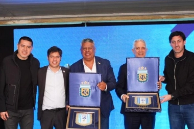 Kicillof, Riquelme y Tapia en la presentación de la transformación del Estadio Único de La Plata